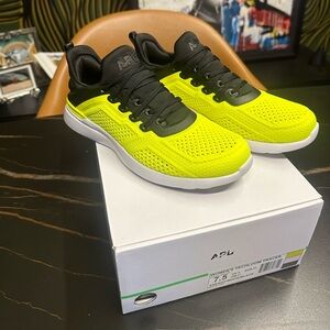 APL Techloom Tracer - 7.5 BRAND NEW - In Box